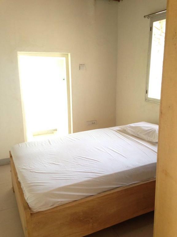 Nyumba 591 Hotel Кампала Екстериор снимка
