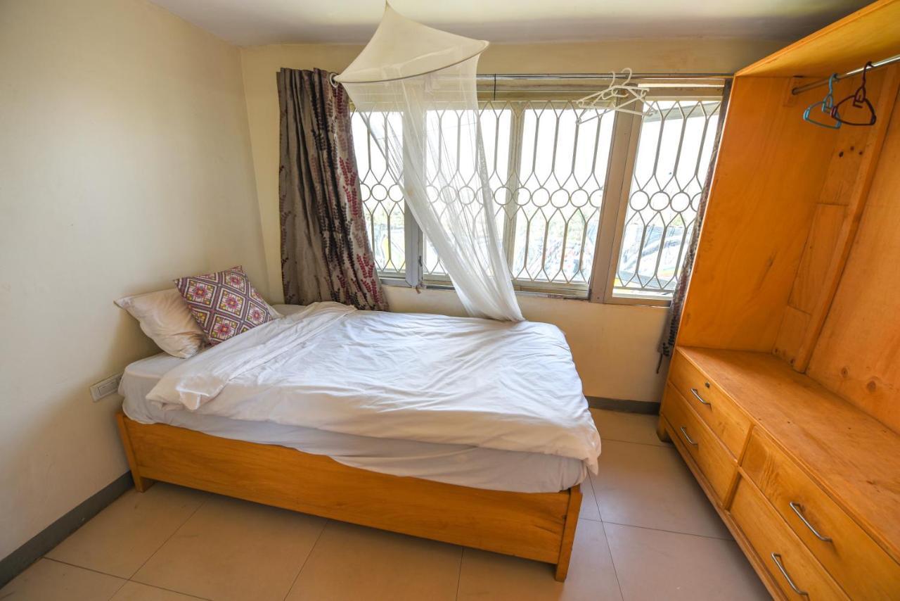 Nyumba 591 Hotel Кампала Екстериор снимка